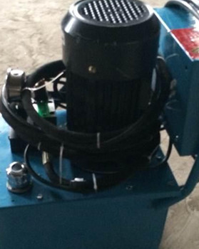 鉚接機脫模困難怎么辦？鉚接點容易撕裂怎么辦？
